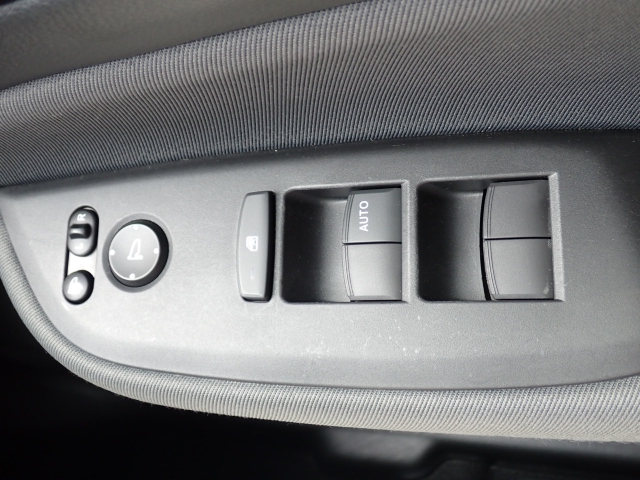 ホンダ&nbsp;フィット&nbsp;1.3 ベーシック&nbsp;&nbsp;福岡県の詳細画像&nbsp;その8