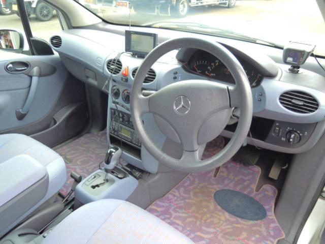 メルセデス・ベンツ Aクラス A160  新潟県の詳細画像 その5