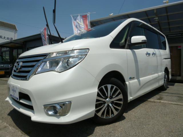 日産セレナ 中古車画像