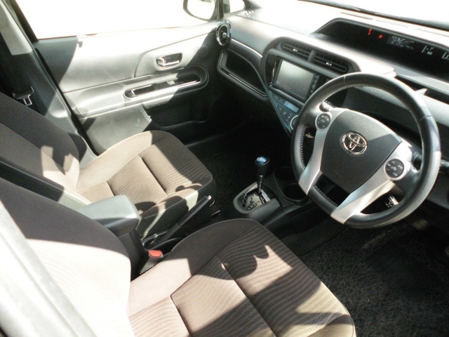 トヨタ&nbsp;アクア&nbsp;1.5 G&nbsp;&nbsp;京都府の詳細画像&nbsp;その2