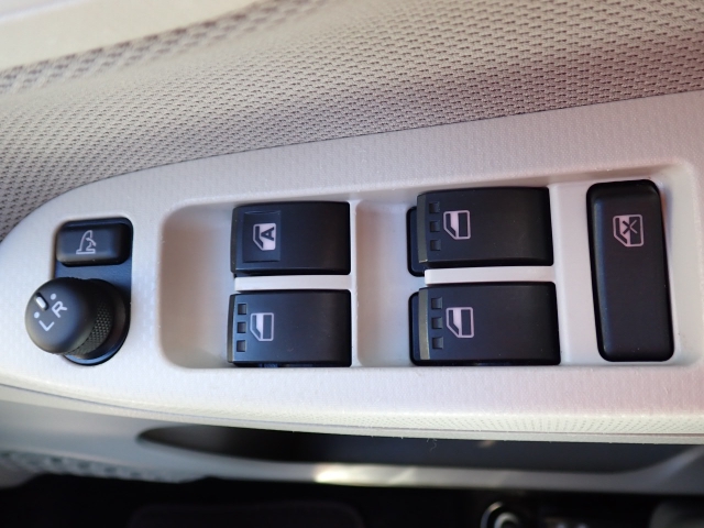 ダイハツ ムーヴ   福岡県の詳細画像 その6