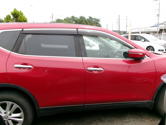 日産 エクストレイル   埼玉県の詳細画像 その4