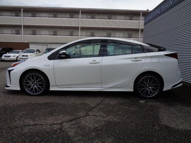 トヨタ&nbsp;プリウス&nbsp;1.8 S ツーリングセレクション&nbsp;&nbsp;新潟県の詳細画像&nbsp;その3