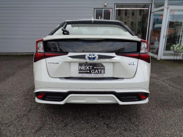 トヨタ&nbsp;プリウス&nbsp;1.8 S ツーリングセレクション&nbsp;&nbsp;新潟県の詳細画像&nbsp;その8