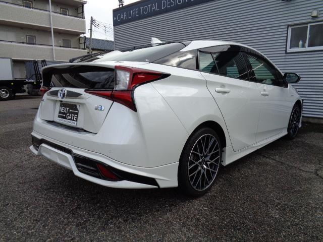 トヨタ&nbsp;プリウス&nbsp;1.8 S ツーリングセレクション&nbsp;&nbsp;新潟県の詳細画像&nbsp;その9