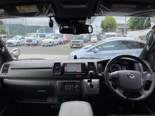 トヨタ ハイエースバン   福岡県の詳細画像 その3