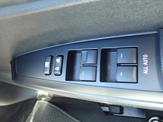 トヨタ カローラフィールダー   福岡県の詳細画像 その7