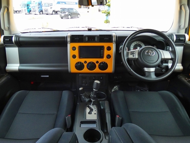 トヨタ FJクルーザー   愛知県の詳細画像 その3