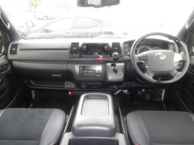 トヨタ ハイエースバン   群馬県の詳細画像 その2