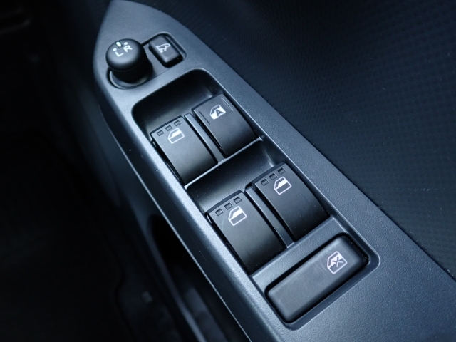 ダイハツ ミライース   兵庫県の詳細画像 その9