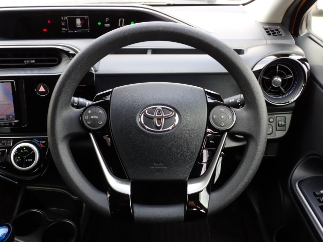 トヨタ&nbsp;アクア&nbsp;1.5 S&nbsp;&nbsp;兵庫県の詳細画像&nbsp;その4