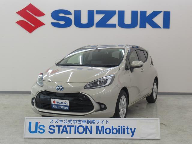 トヨタアクア 中古車画像