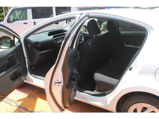 トヨタ アクア 1.5 S  埼玉県の詳細画像 その8