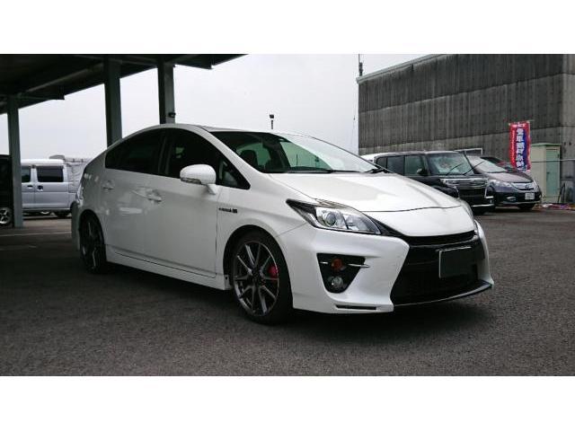 トヨタ プリウス 1.8 S ツーリングセレクション G's  香川県の詳細画像 その3