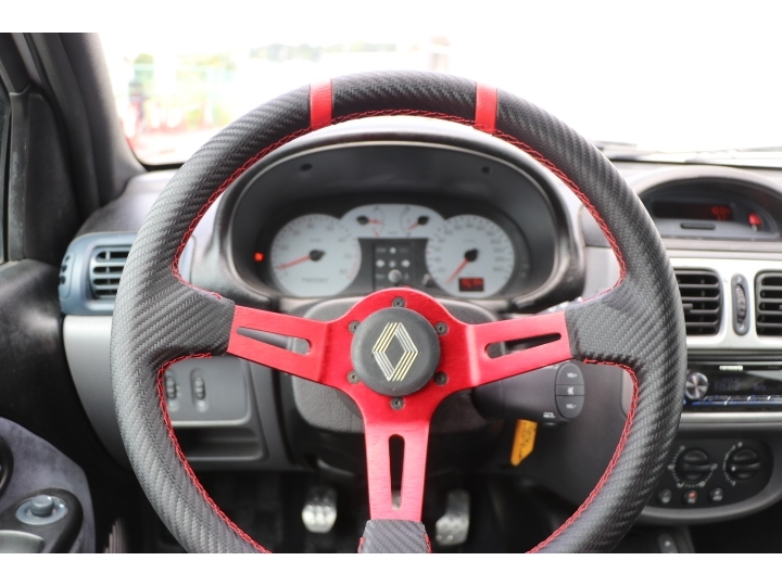 ルノー ルーテシア ルノースポール2.0  神奈川県の詳細画像 その2