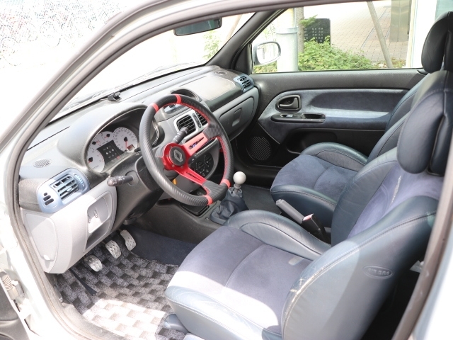 ルノー ルーテシア ルノースポール2.0  神奈川県の詳細画像 その8