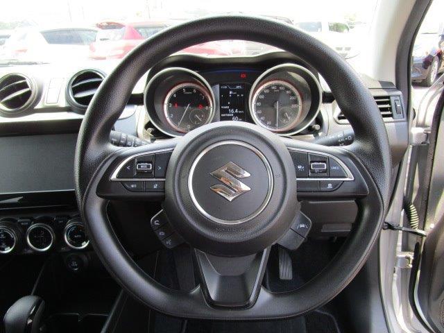 スズキ スイフト   三重県の詳細画像 その7