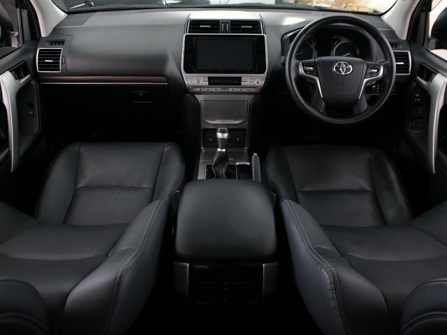 トヨタ ランドクルーザープラド   埼玉県の詳細画像 その2