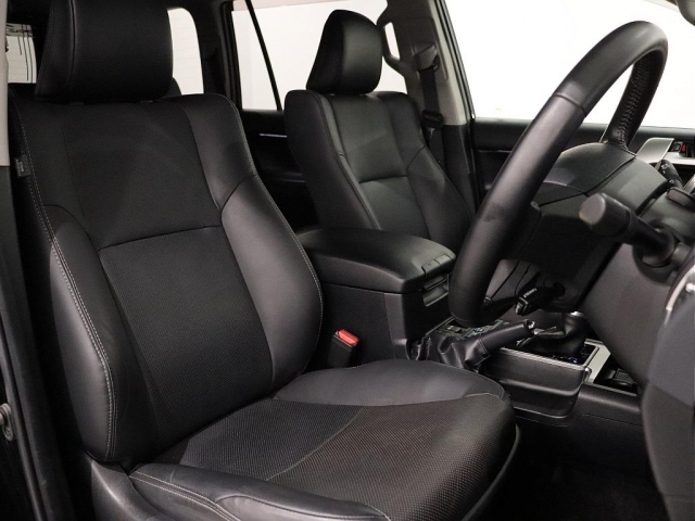 トヨタ ランドクルーザープラド   埼玉県の詳細画像 その3