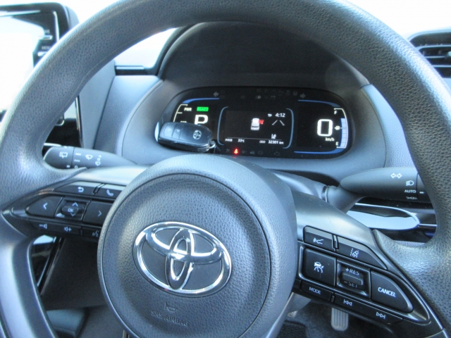 トヨタ アクア 1.5 X  秋田県の詳細画像 その5