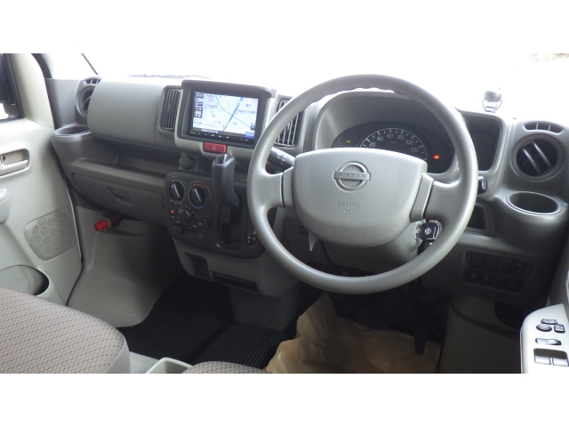 日産 NV100クリッパー   埼玉県の詳細画像 その2