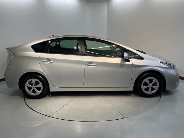 トヨタ&nbsp;プリウス&nbsp;1.8 S&nbsp;&nbsp;愛媛県の詳細画像&nbsp;その4