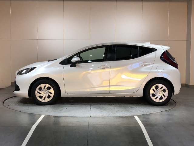 トヨタ アクア 1.5 X  石川県の詳細画像 その4