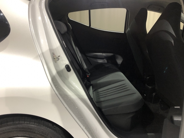 トヨタ アクア 1.5 X  石川県の詳細画像 その6