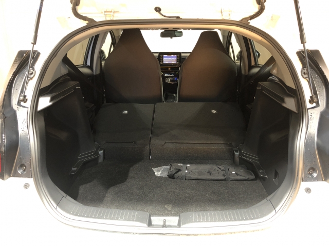 トヨタ アクア 1.5 X  石川県の詳細画像 その8