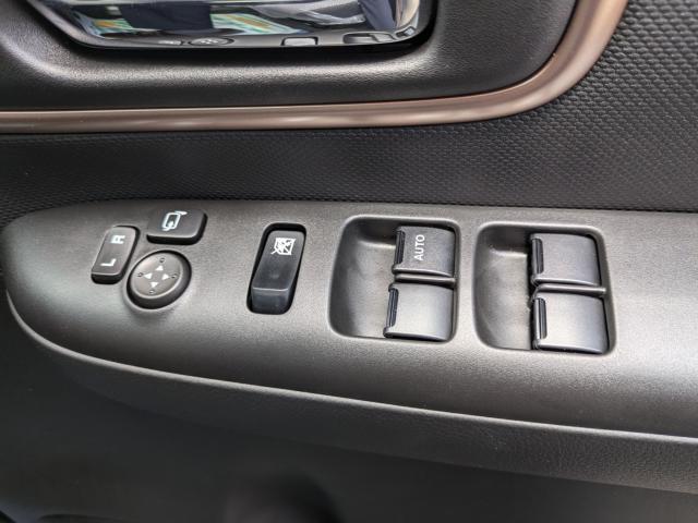 スズキ ワゴンRスマイル 660 ハイブリッド X  香川県の詳細画像 その5