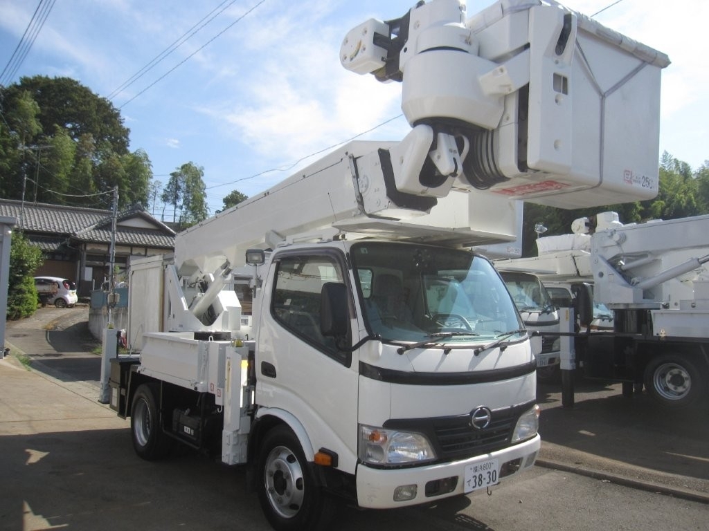 日野自動車 デュトロ   神奈川県