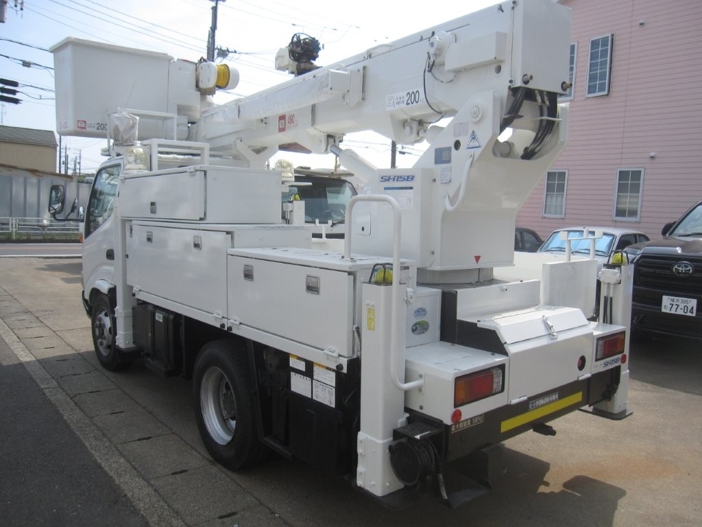 日野自動車 デュトロ   神奈川県の詳細画像 その3