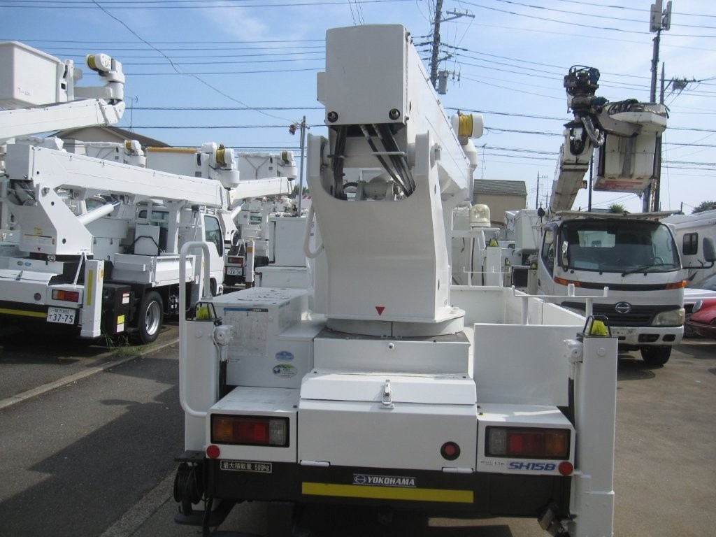 日野自動車 デュトロ   神奈川県の詳細画像 その6