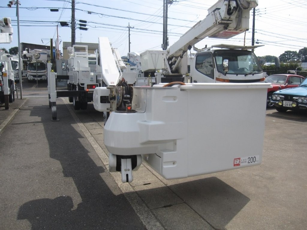 日野自動車 デュトロ   神奈川県の詳細画像 その8