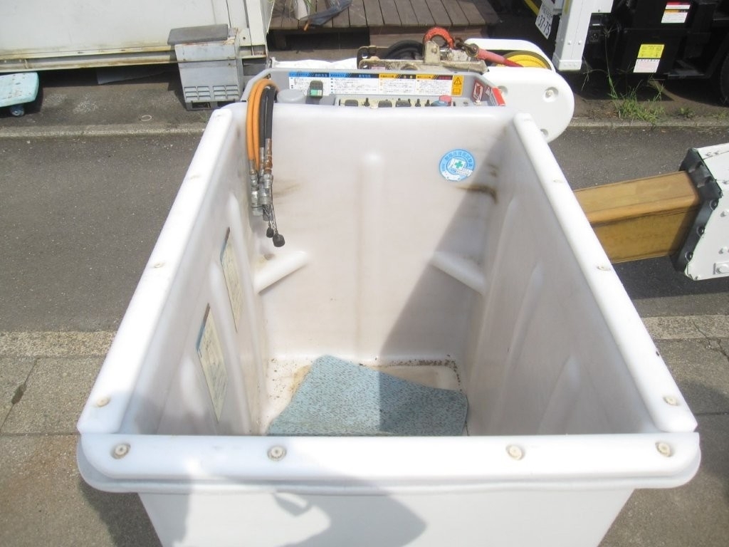 日野自動車 デュトロ   神奈川県の詳細画像 その9