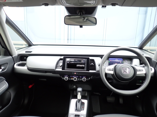 ホンダ&nbsp;フィット&nbsp;1.3 ベーシック&nbsp;&nbsp;福岡県の詳細画像&nbsp;その2