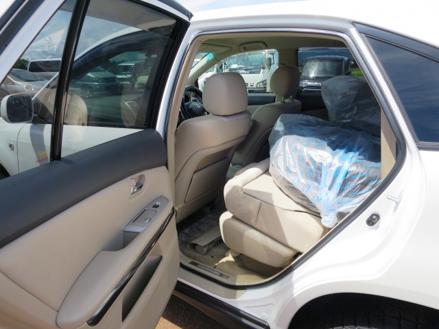 トヨタ ハリアーハイブリッド   山形県の詳細画像 その7