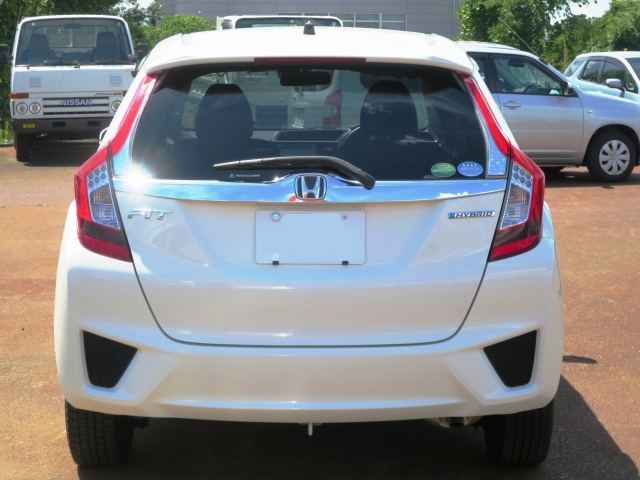 ホンダ フィットハイブリッド   山形県の詳細画像 その4