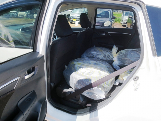 ホンダ フィットハイブリッド   山形県の詳細画像 その8