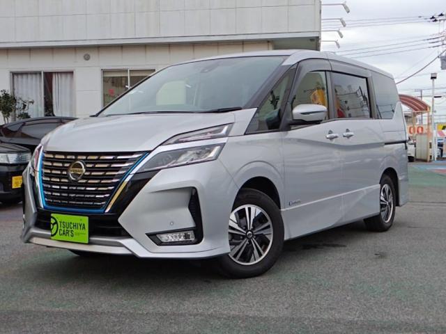 日産セレナ 中古車画像