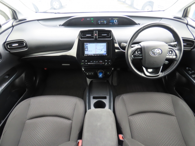 トヨタ プリウス 1.8 S  千葉県の詳細画像 その2