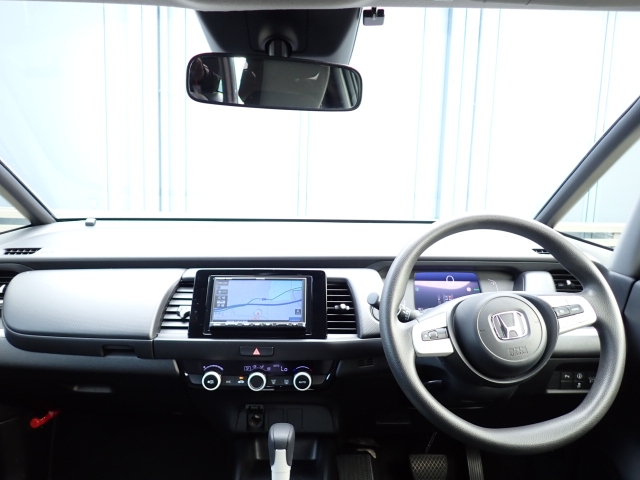 ホンダ フィット 1.3 ベーシック  福岡県の詳細画像 その2