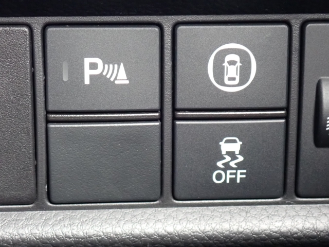 ホンダ フィット 1.3 ベーシック  福岡県の詳細画像 その9