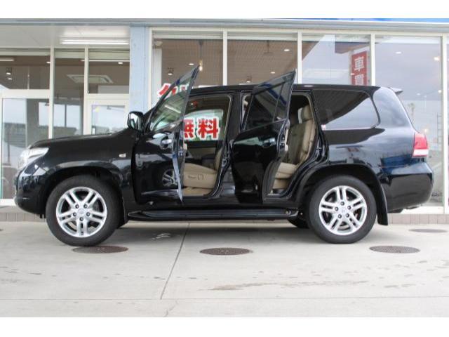 トヨタ ランドクルーザー200   新潟県の詳細画像 その4