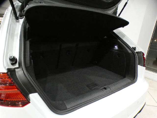 アウディ RS3セダン   神奈川県の詳細画像 その8