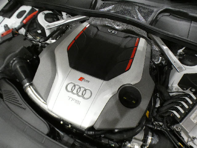 アウディ RS4   神奈川県の詳細画像 その7