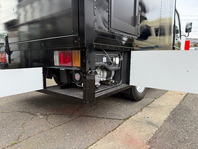 いすゞ エルフ   新潟県の詳細画像 その5