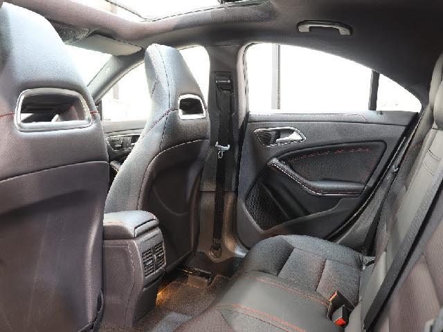 メルセデス・ベンツ CLAクラス   東京都の詳細画像 その4