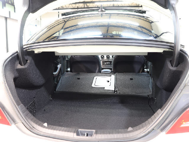 メルセデス・ベンツ CLAクラス   東京都の詳細画像 その7