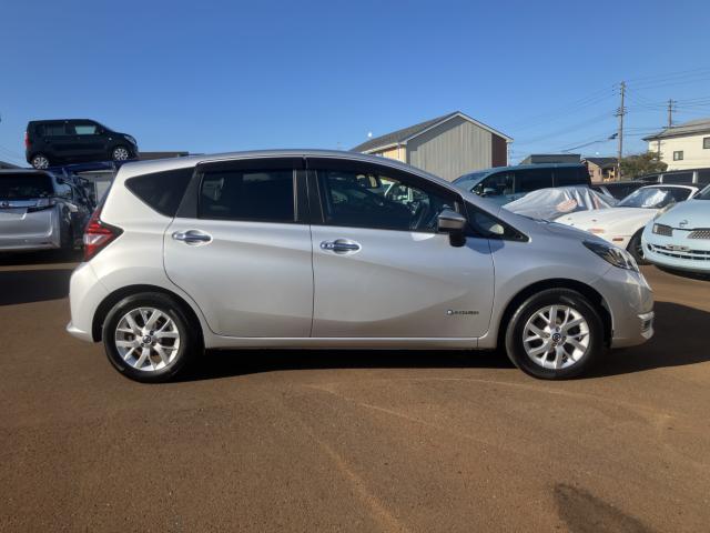 日産 ノート 1.2 e-POWER X  新潟県の詳細画像 その8